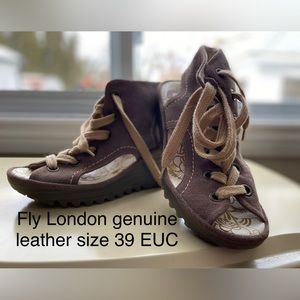 Fly London Taupe Suede Wedge sandals EUC